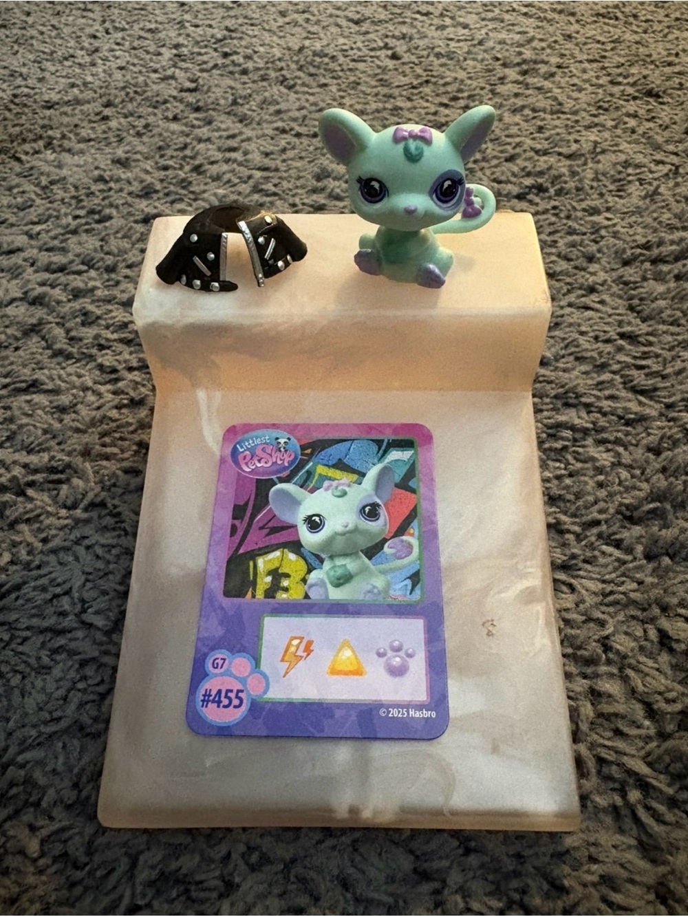 NWOT Littlest Pet Shop Mouse with a Coat #455
